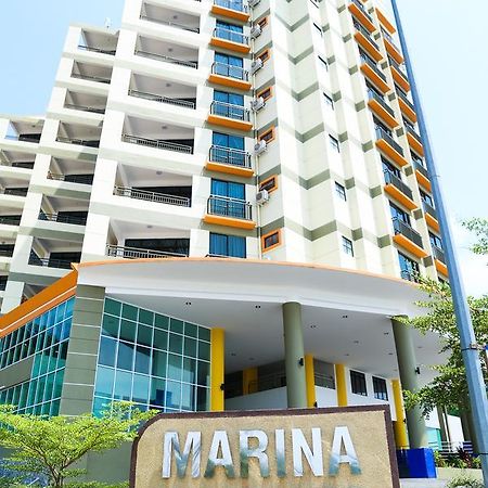 Marina Heights Resort Lumut Exterior photo